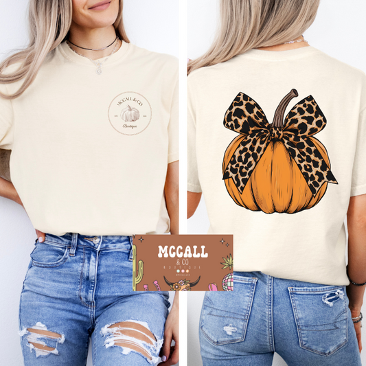 Leopard bow pumpkin Comfort Colors Tee