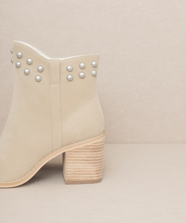 OASIS SOCIETY Alofi - Studded Collar Booties