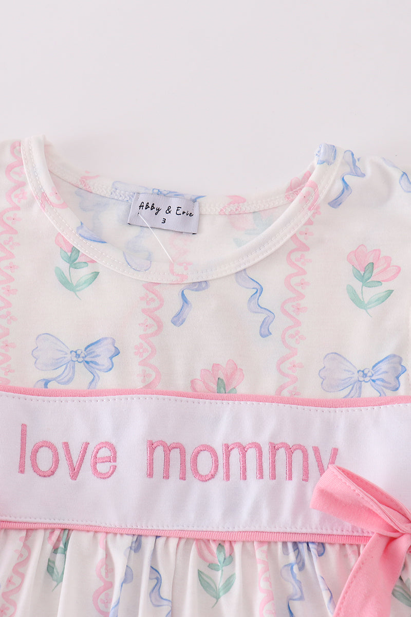 Pink bow I love mommy embroidery girl set